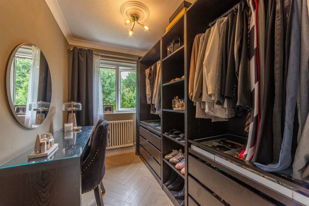 12 Paddock Close-4.jpg