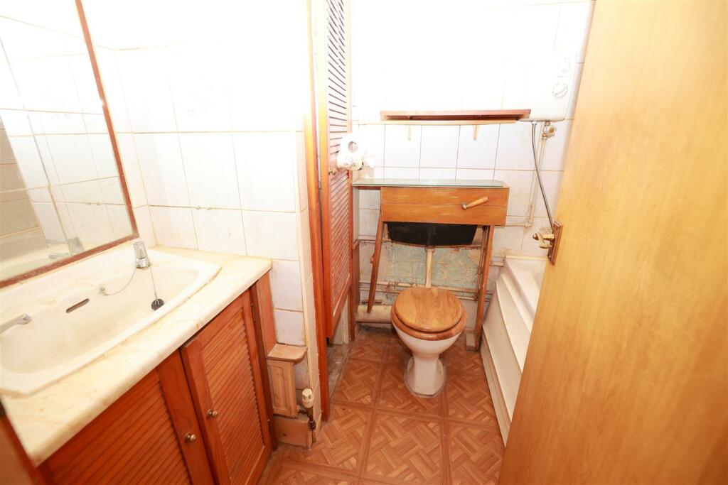 R6__2268.JPG