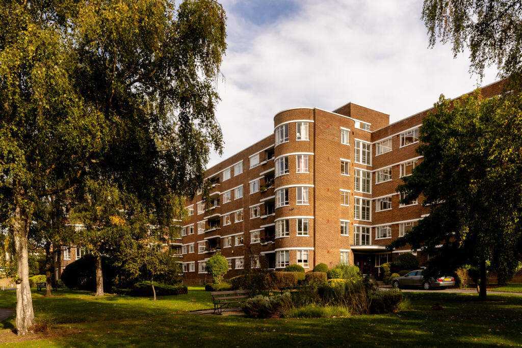 312293 - 250920_TMH_Ruskin_Park_House_197_040.jpg