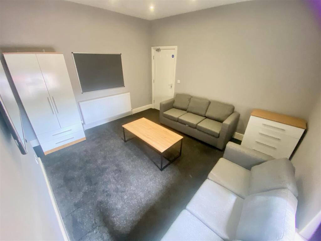 Lounge.jpeg