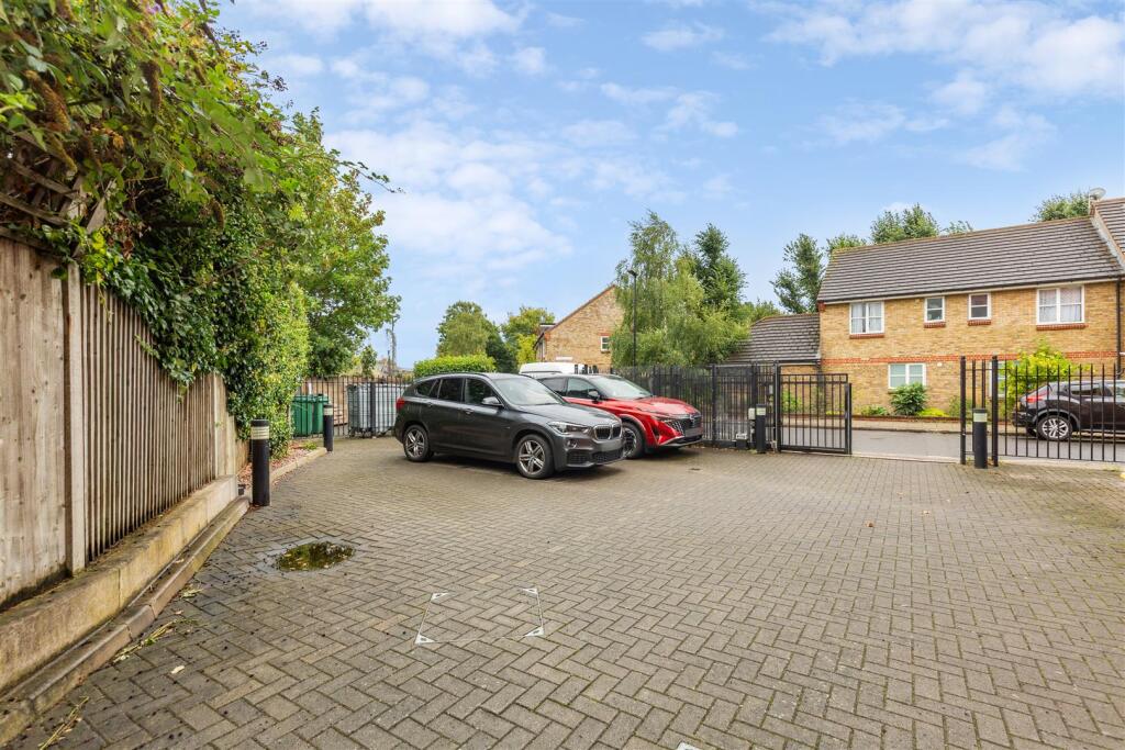 Merlin House, W4 - FOR SALE