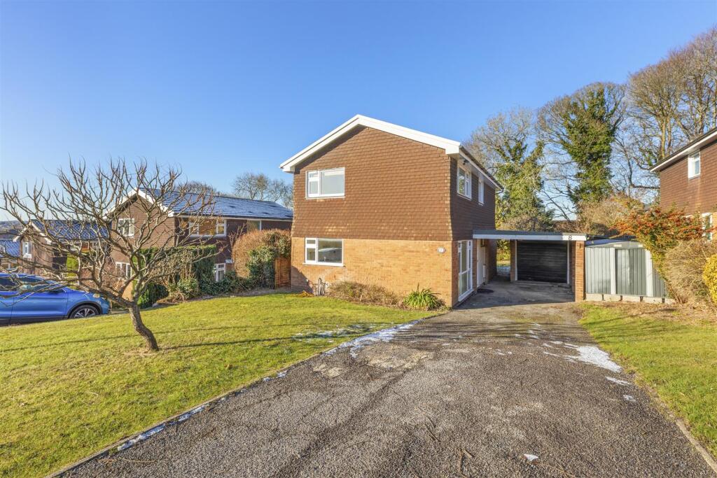 8 Foxhill Close, HP13 5BL-14.jpg
