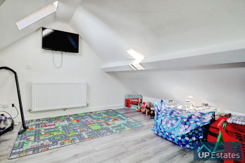 LOFT SPACE