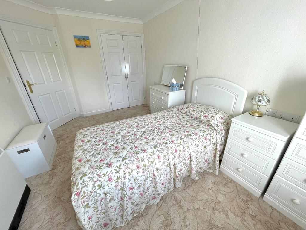 27 Pegasus Court ...