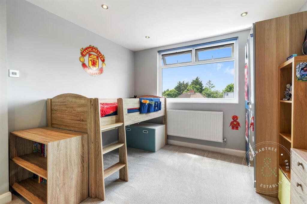 St Asaph Close, HernCrabtree (36).jpg