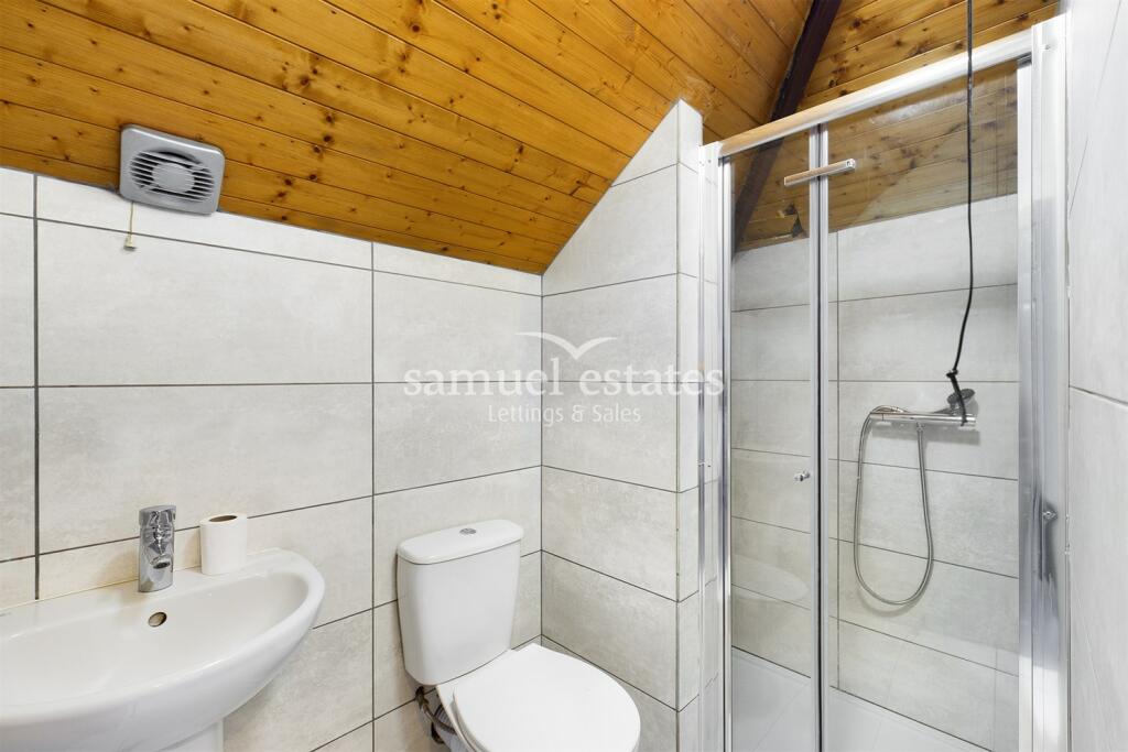 En-suite Bathroom