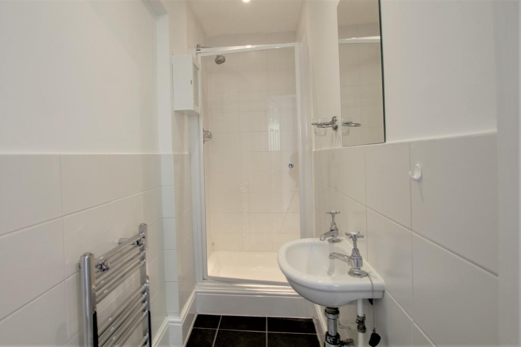 Ensuite - 9.jpg