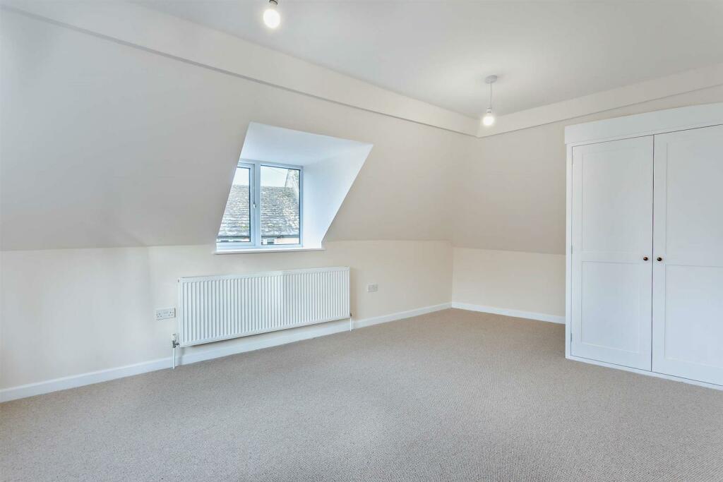 8628833-interior08-800.jpg