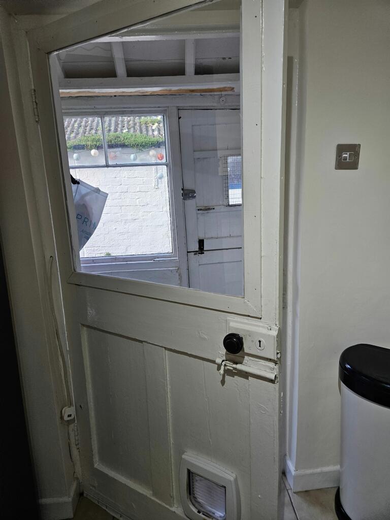 Door to utility/storge
