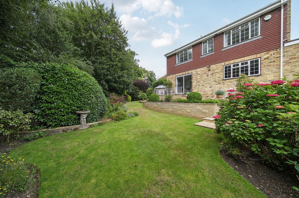 1315939-7-685ad19...