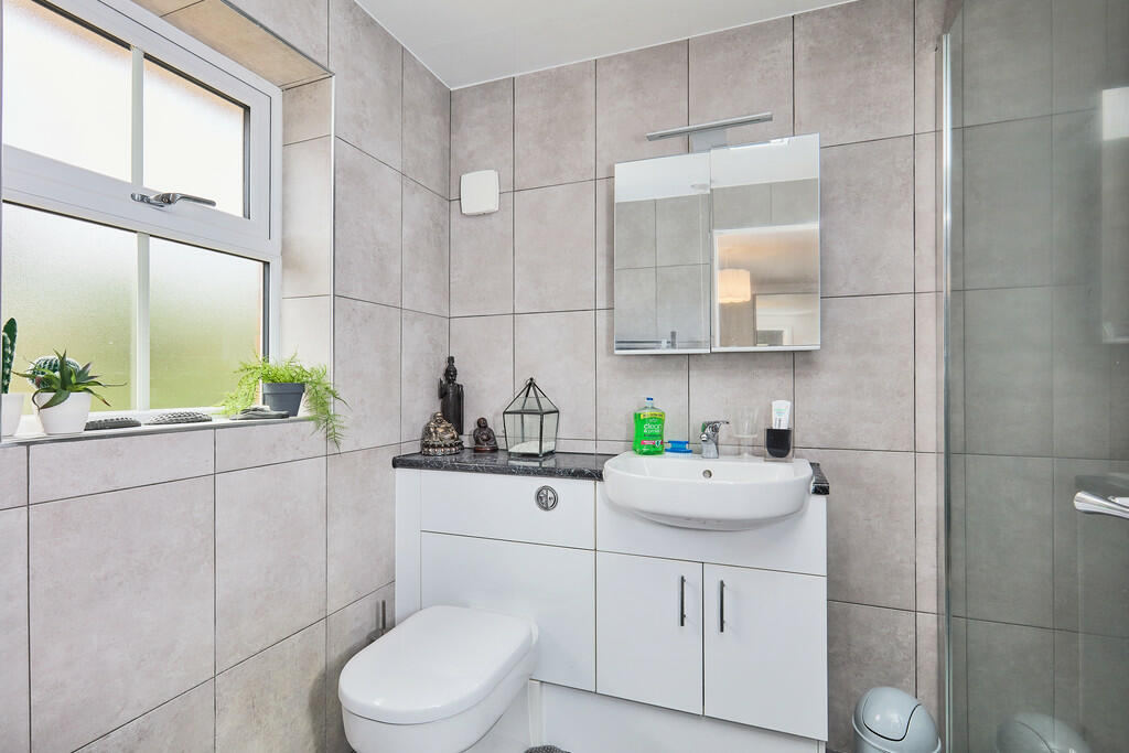 Edward Knight 202...