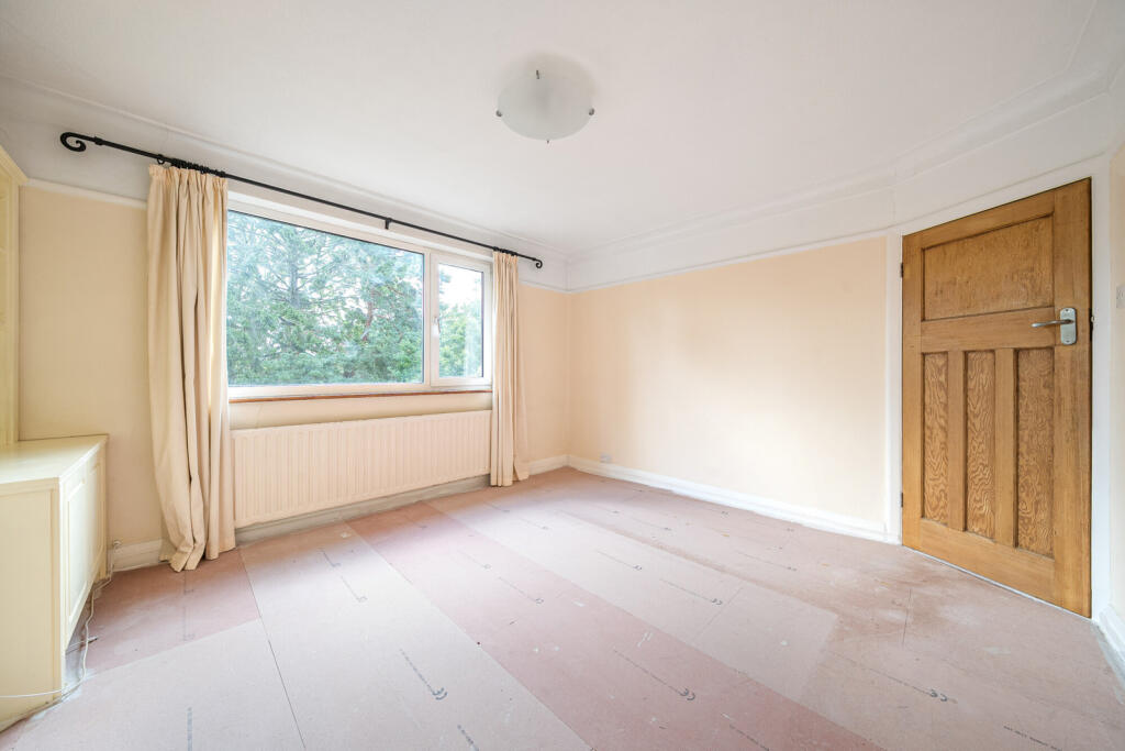 1319494-11-686b90...