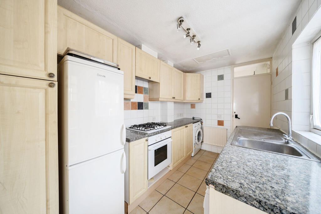 1320079-9-686bc0d...