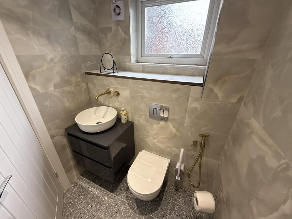 Photo 06-10-2025,...