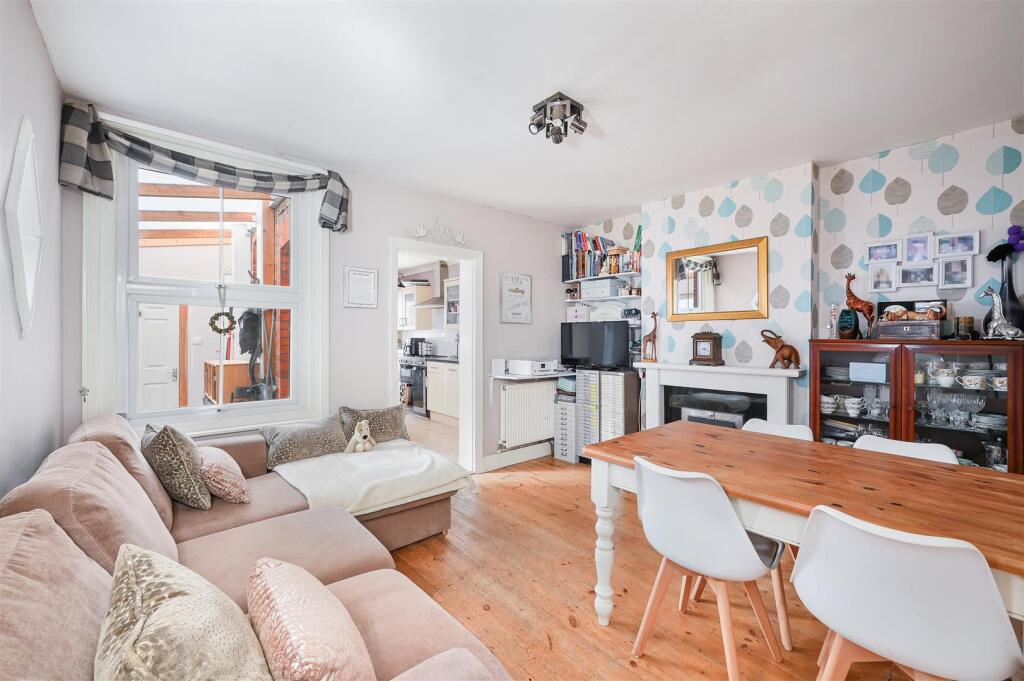 LYME REGIS ROAD, 34- (2).jpg