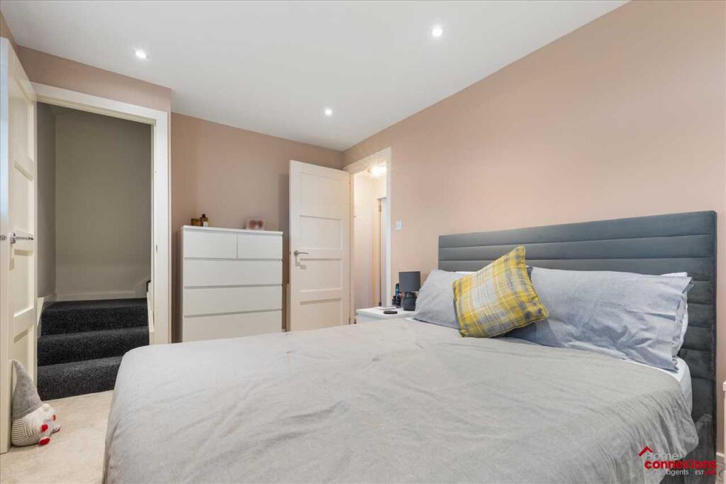 Bedroom One (2)