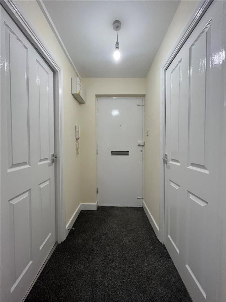 Hallway.jpg