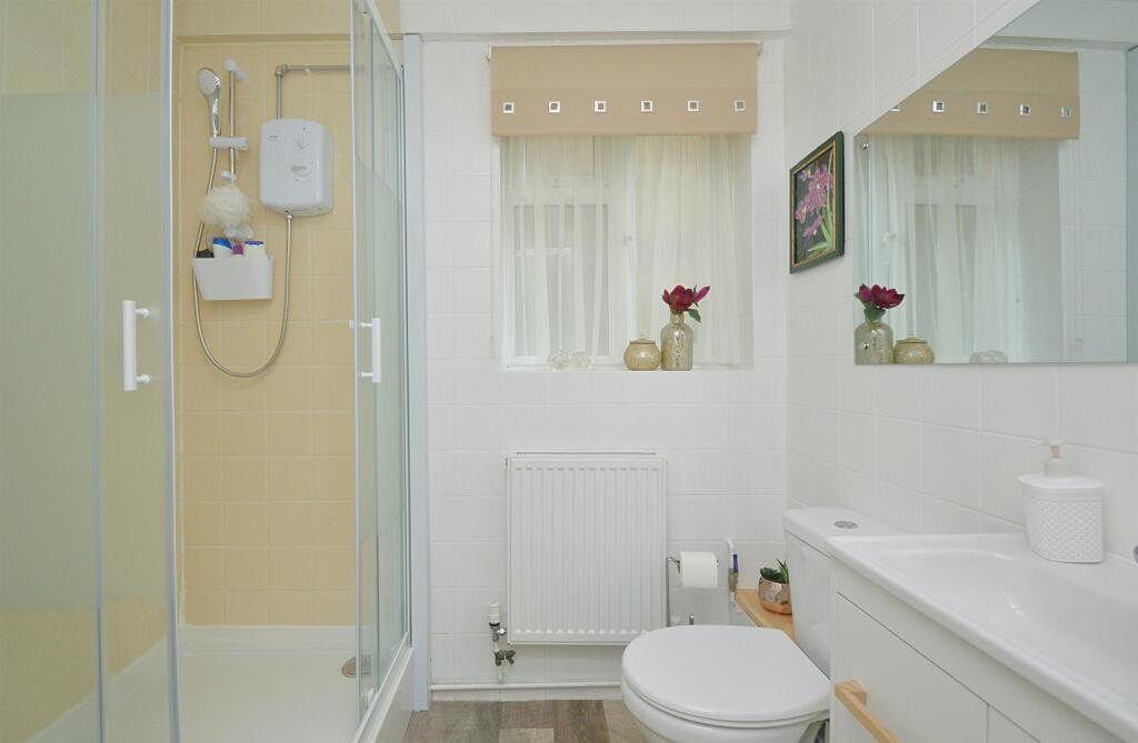 ShowerRoom.jpg