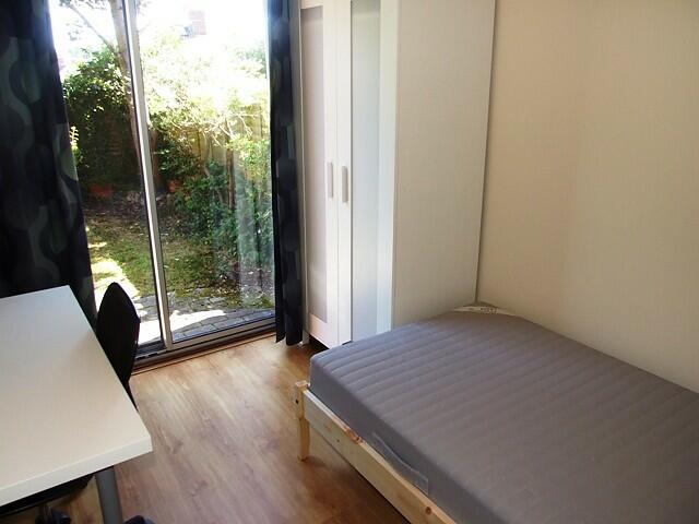 bed 5