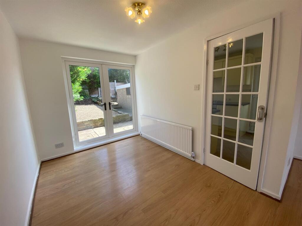 DINING AREA.jpg
