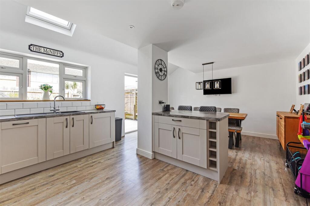 Kitchen to Diner.jpg