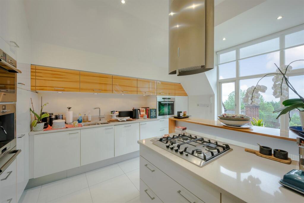 KITCHEN3.jpg