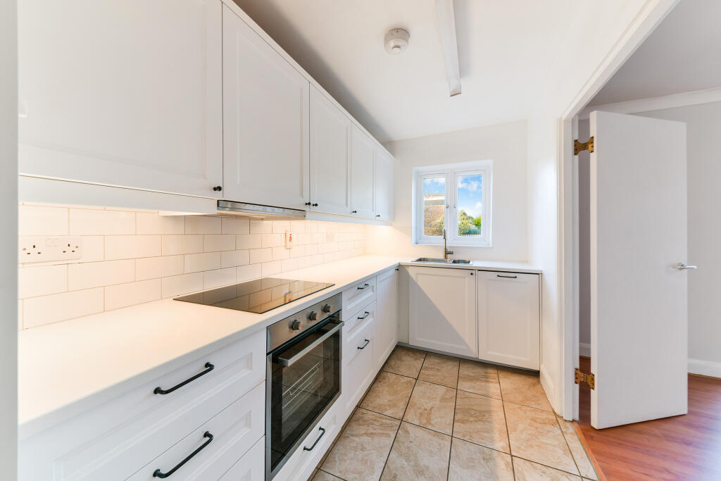 FULLERS CLOSE, 43 (8)