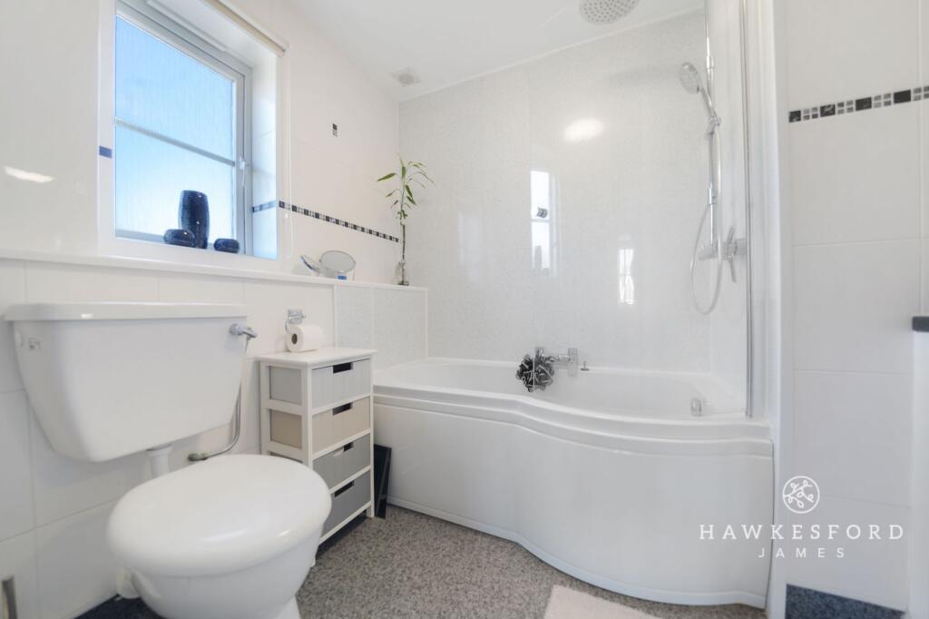 Stangate Drive, Iwade - Ensuite