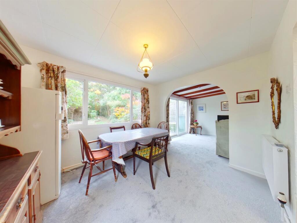 Pic - 2025-11-07T123521.910.jpg