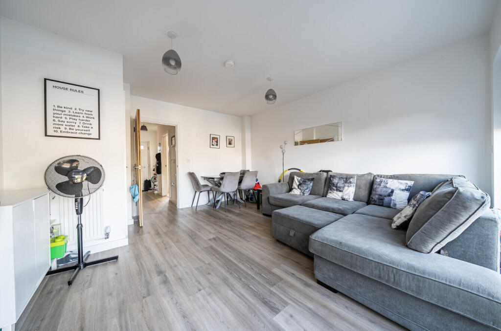 1345117-15-68b1e3...