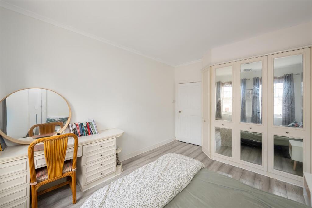 32 Middleton House Hi-7.jpg