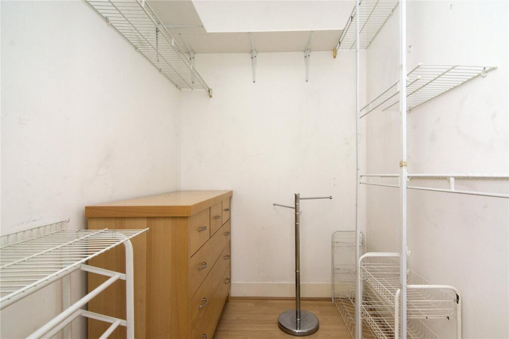 Walk-In Wardrobe
