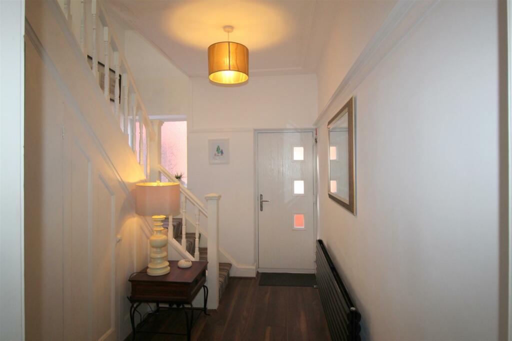 Sandhurst Ave, 38 Hallway.JPG