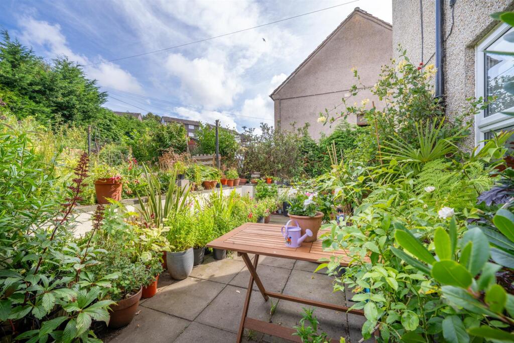 63 Howden_Road-19.jpg