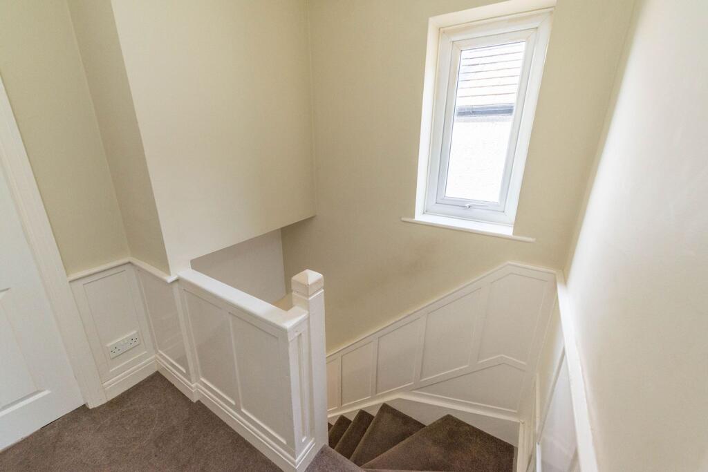 ENTRY WAY AND HALL WAY