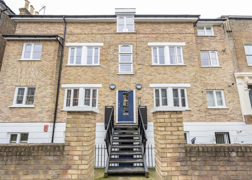 Darnley Road, E9