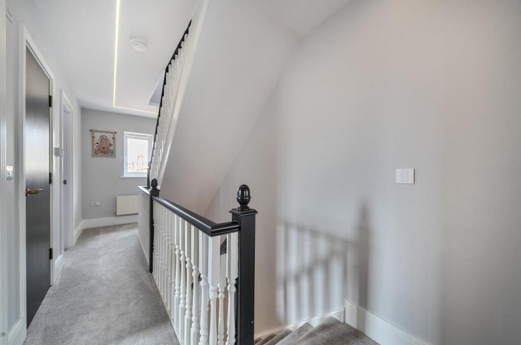 Davidson Frost-Wellings, DFW, Flora Close, Hallway