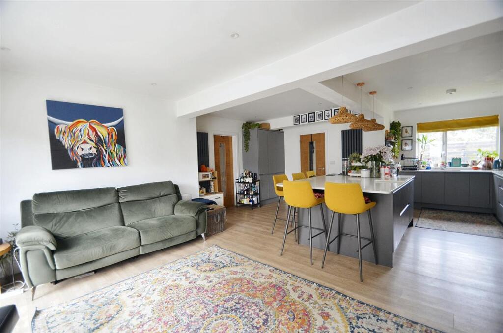 OPEN PLAN LIVING