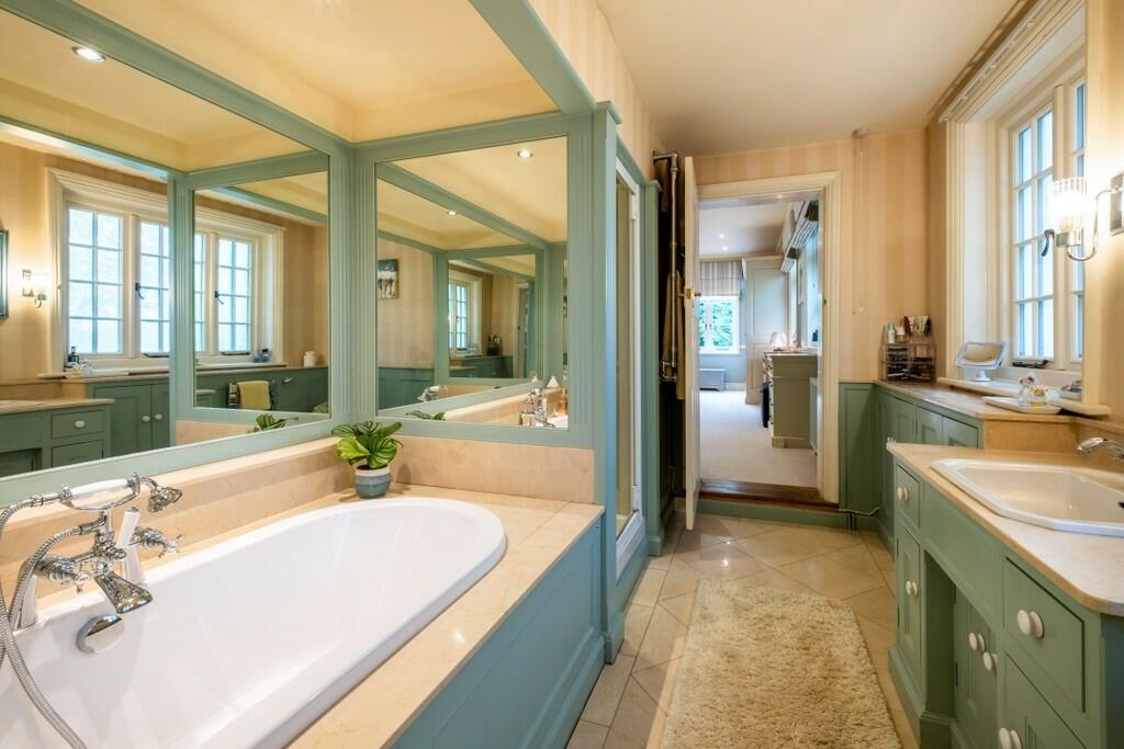 Hacheston Lodge -...