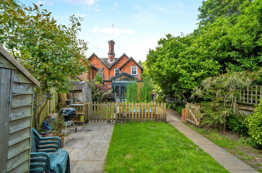 1296551-6830410a5...