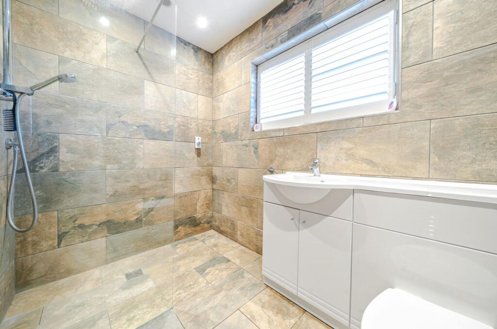 Family Shower Room