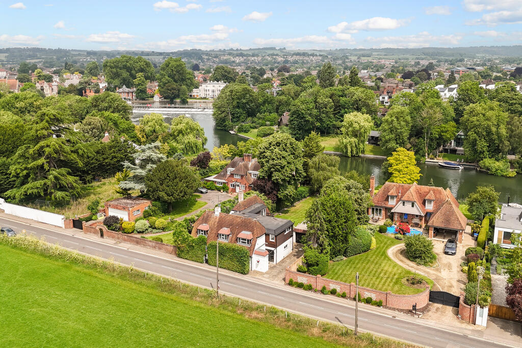 Elevated View of the house and Marlow beyond