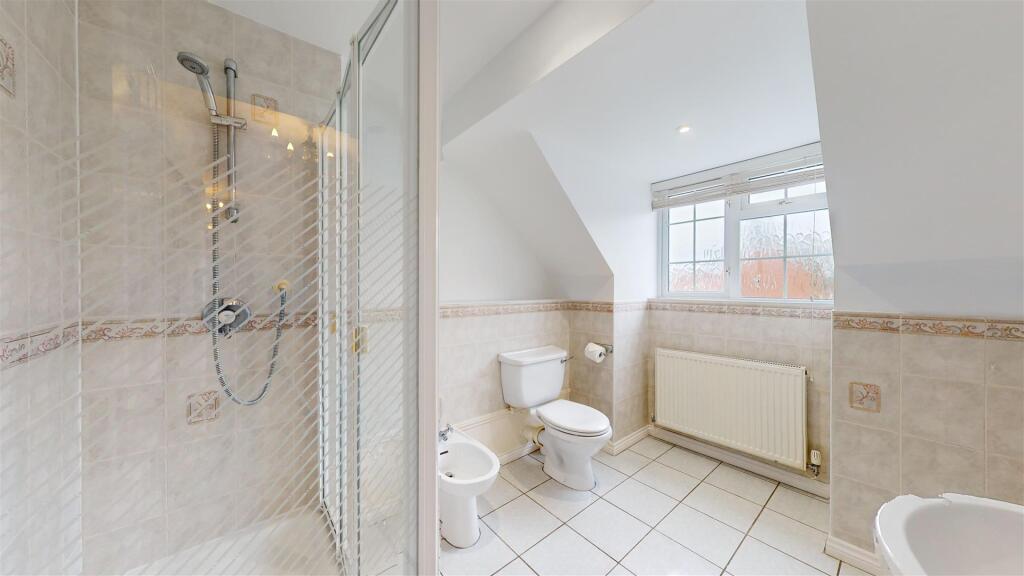 Bicton Heath, Haresfield 5 Bedroom One En Suite Sh