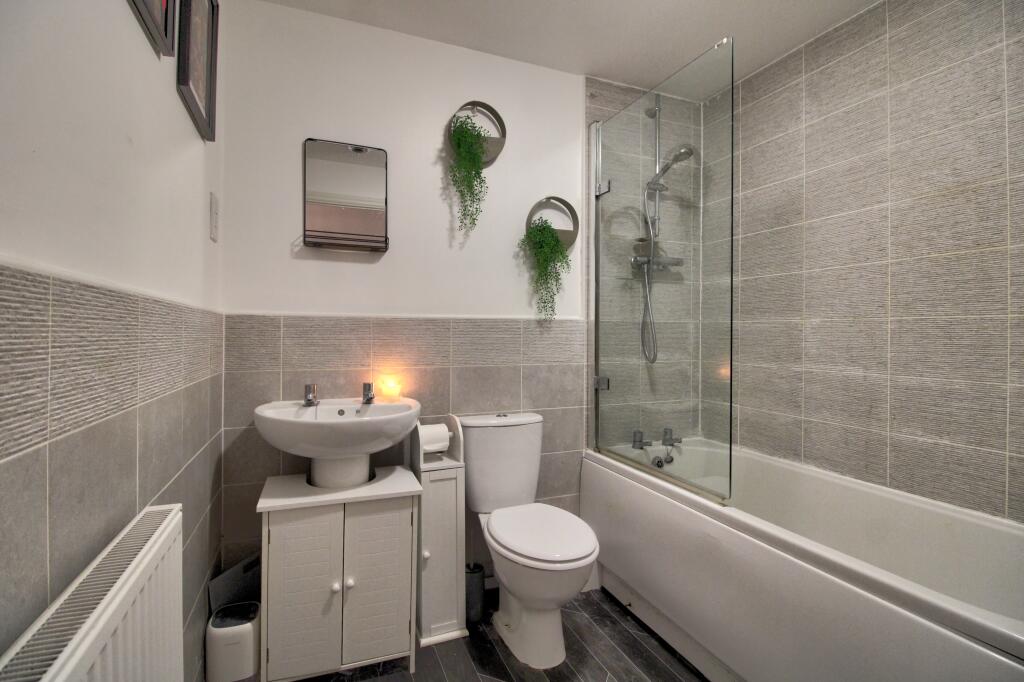 IMG_9975_6_7_Interior 4