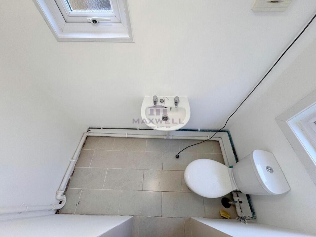 To Let, Rent in Sitt