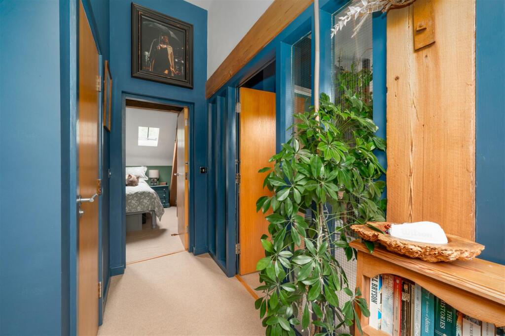Hall.jpg
