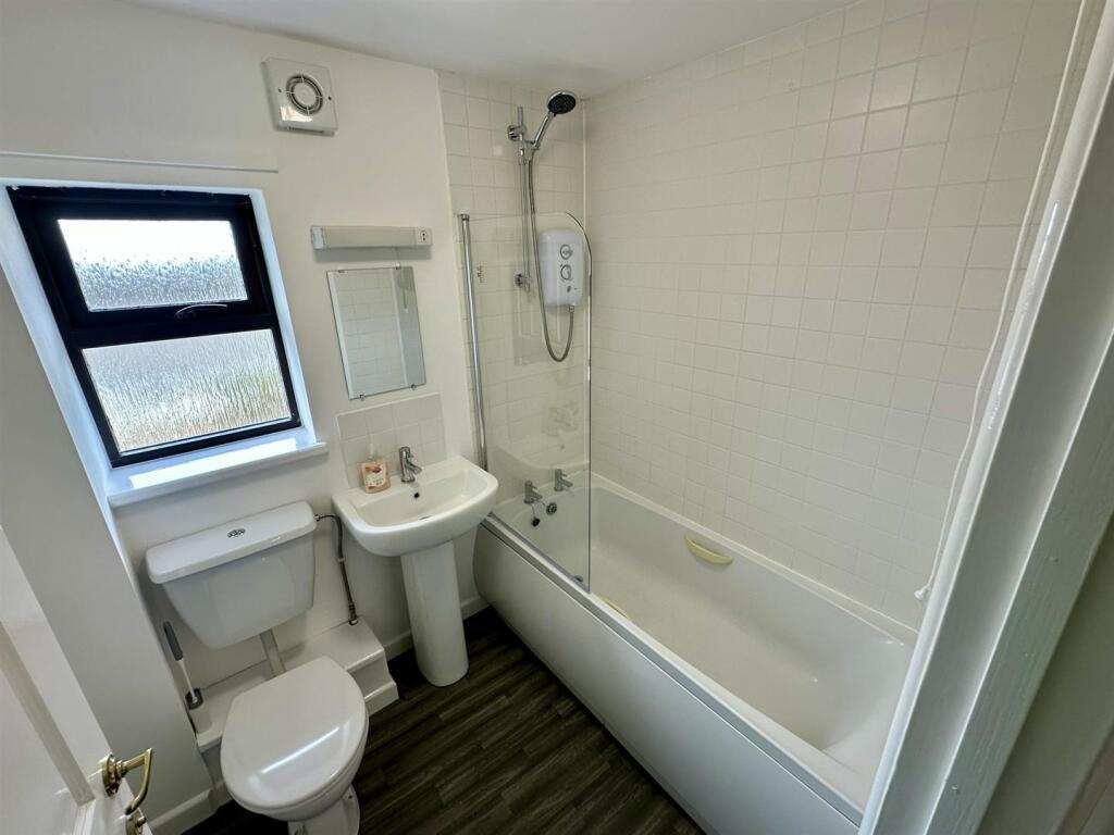 Bathroom.JPEG