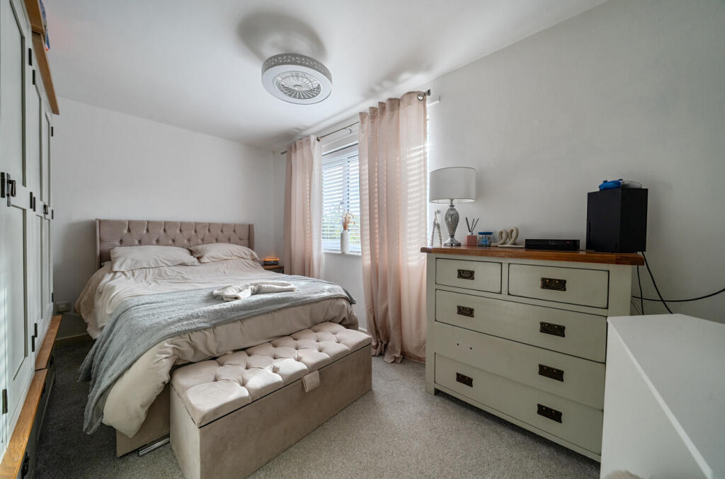 1375487-1-6909d7b...