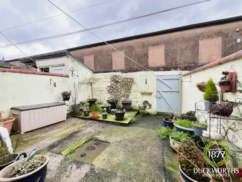 eaabfd5b-6ABCE27C-D009-4364-B253-4881FDBFBFE4