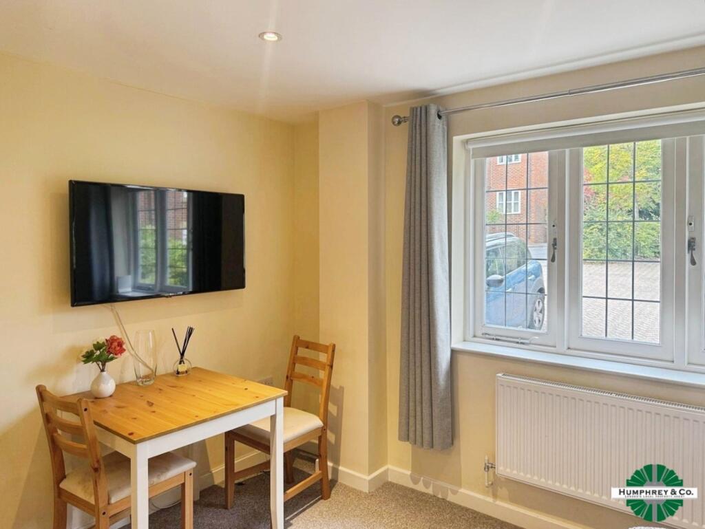pbox-living_room-347267.jpg